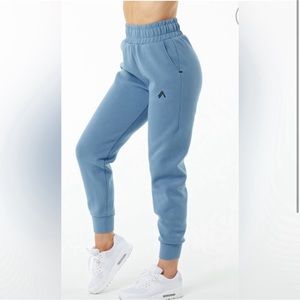 Alphalete women’s cuffed jogger